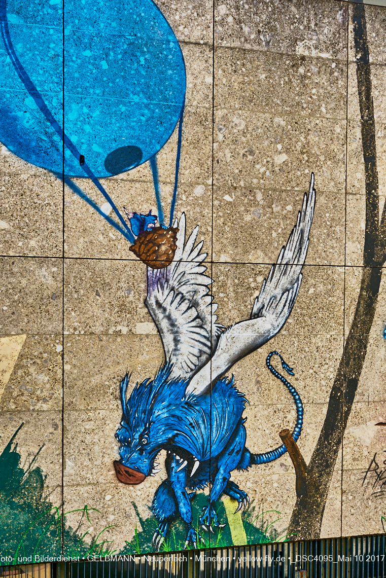 21.03.2017 - Abrissbaustelle Quiddezentrum in Neuperlach